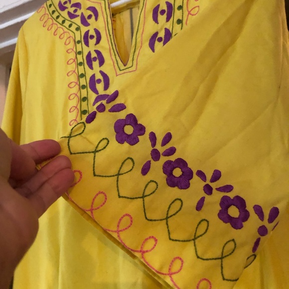 Vintage early 1960s or 1970s Josefa mexican embroidered kaftan - Picture 5 of 10